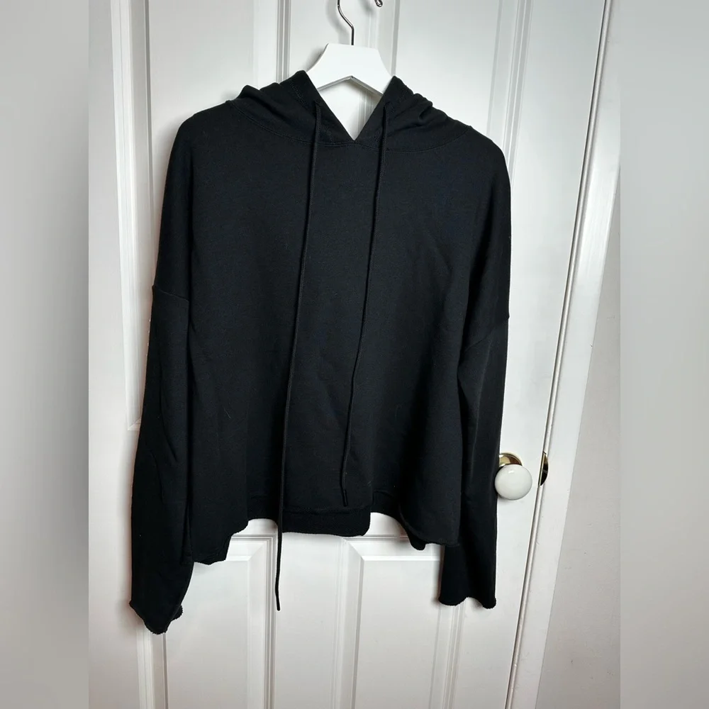 Alo Black and women’s Hoodie